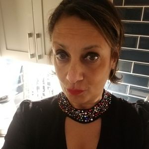 Meet your Posher, Michele